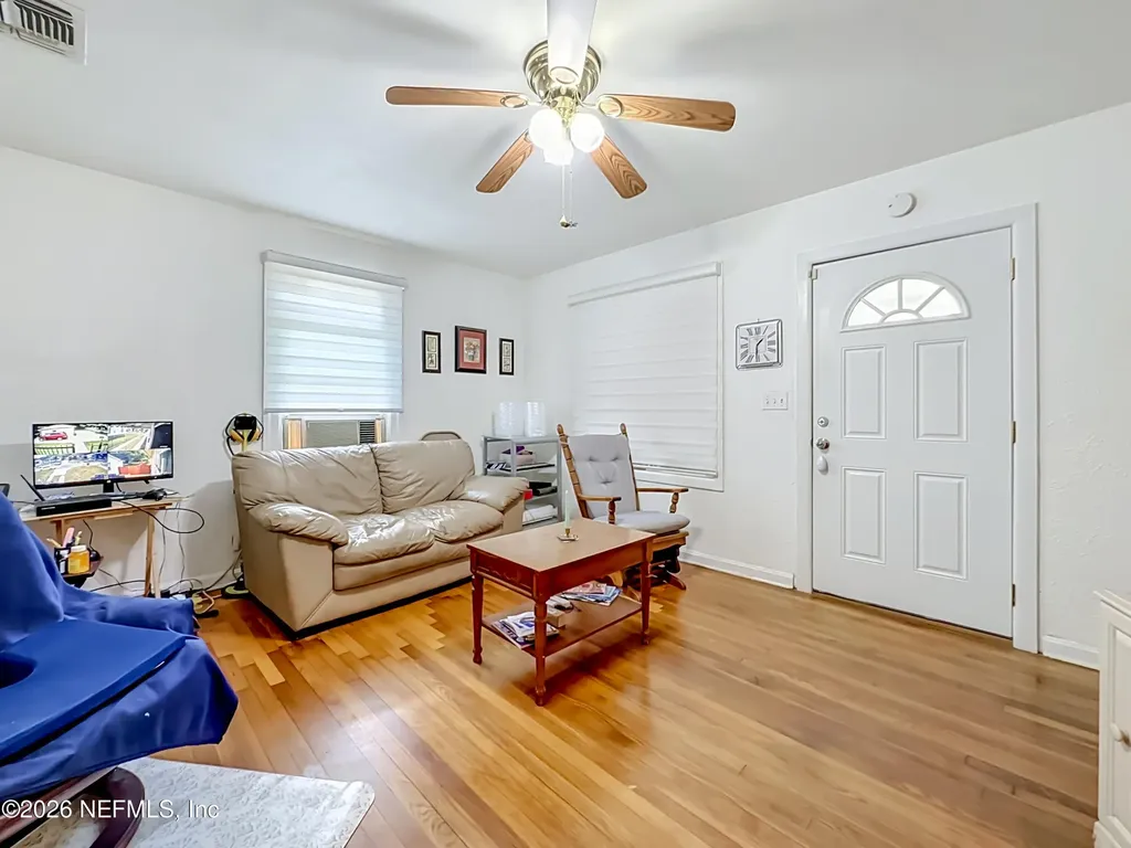 271 E 48th Street Jacksonville FL 32208