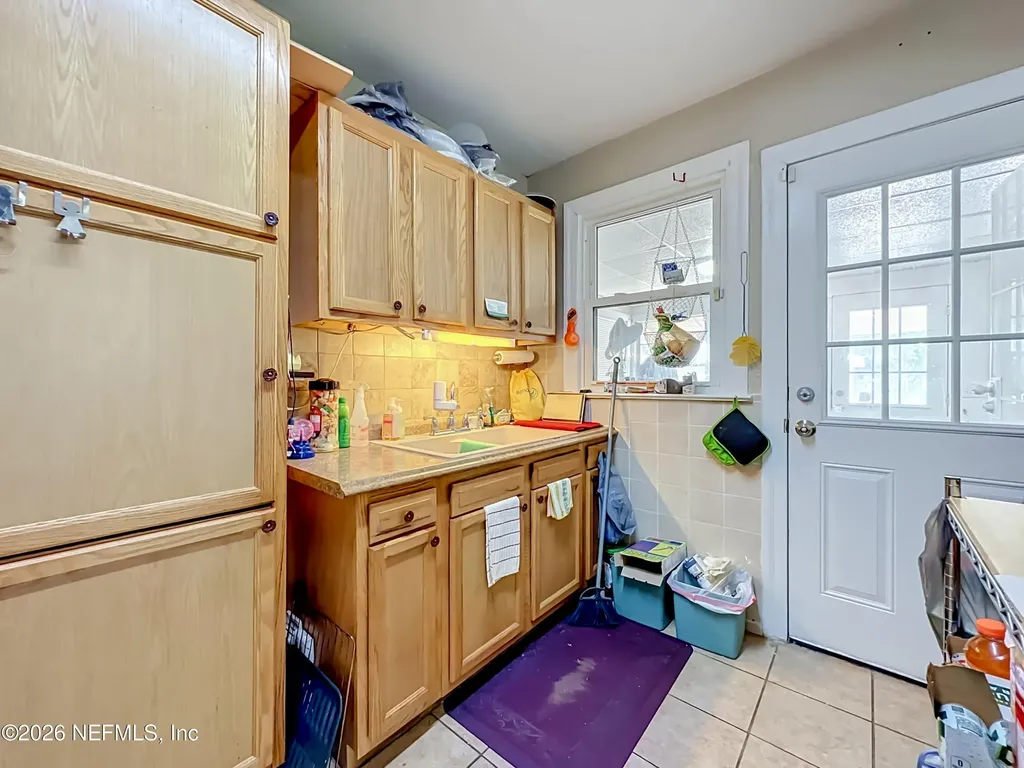 271 E 48th Street Jacksonville FL 32208