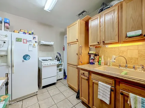 271 E 48th Street Jacksonville FL 32208