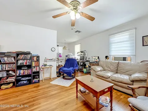 271 E 48th Street Jacksonville FL 32208