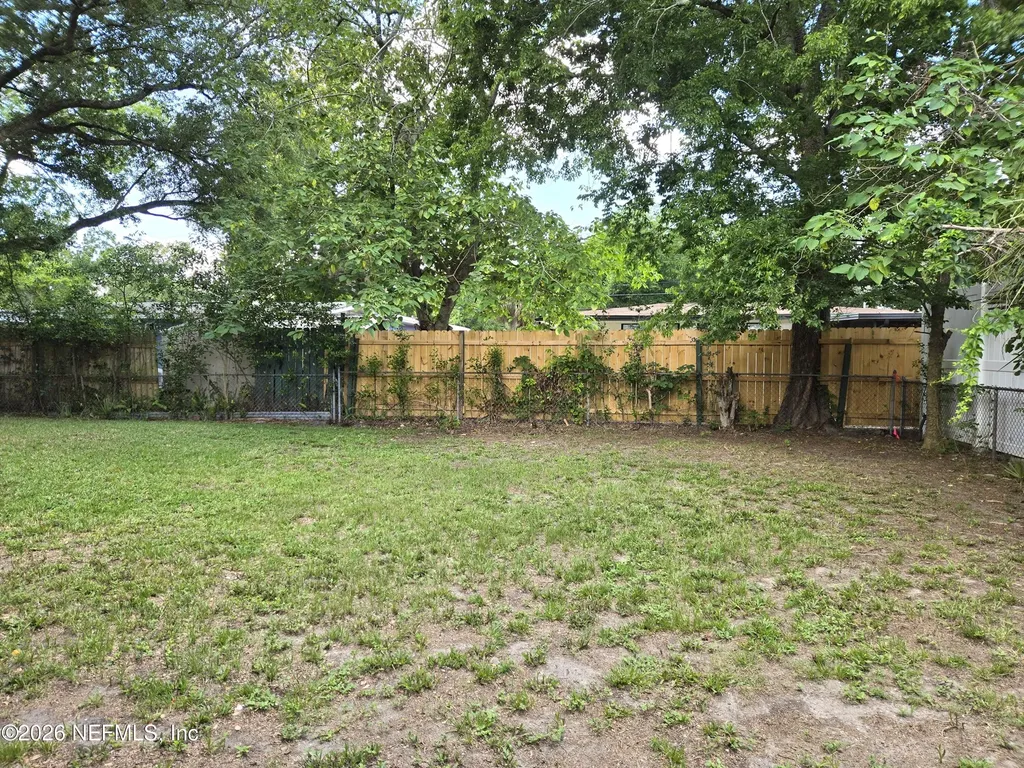 2918 Red Oak Drive Jacksonville FL 32277