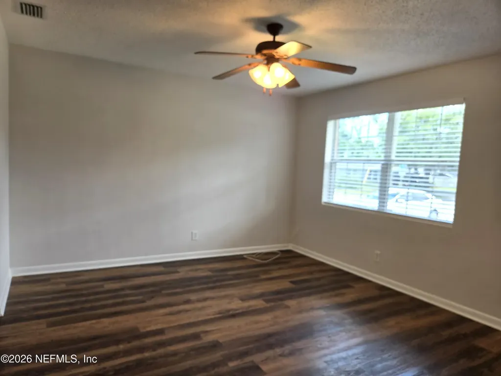 2918 Red Oak Drive Jacksonville FL 32277