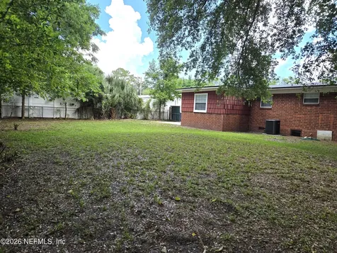 2918 Red Oak Drive Jacksonville FL 32277