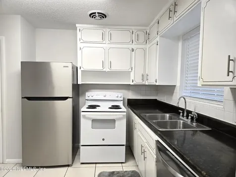2918 Red Oak Drive Jacksonville FL 32277