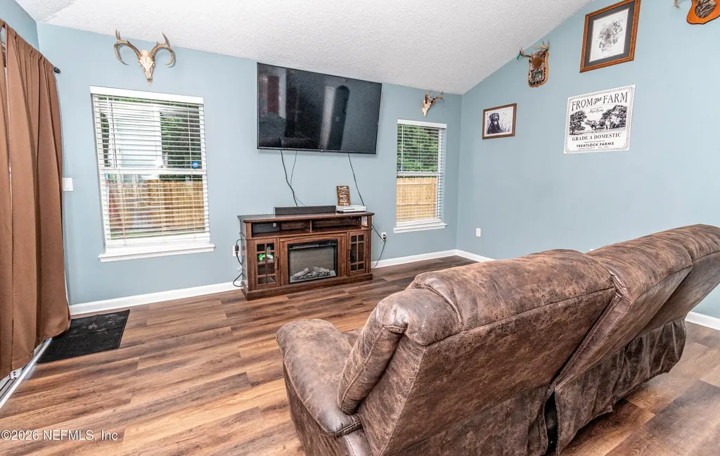 431 Thomas Court Macclenny FL 32063