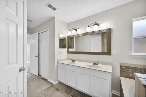 2599 Bentshire Drive Jacksonville FL 32246