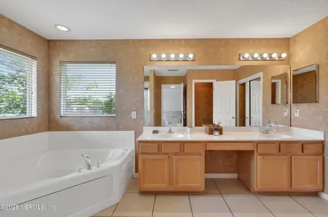 1693 Timber Crossing Lane Jacksonville FL 32225
