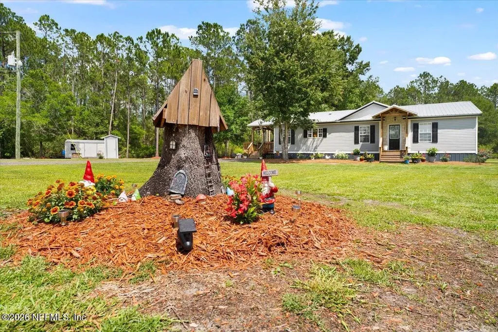 24045 NW 50th Avenue Lawtey FL 32058