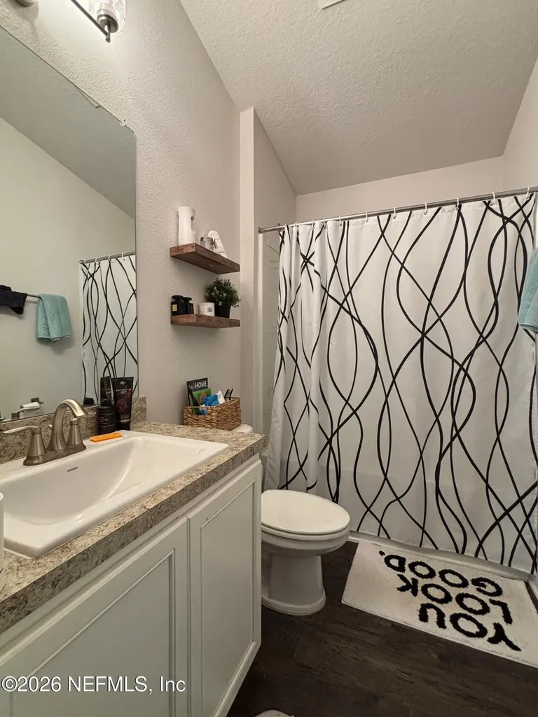 8112 Helmsley Boulevard Jacksonville FL 32219