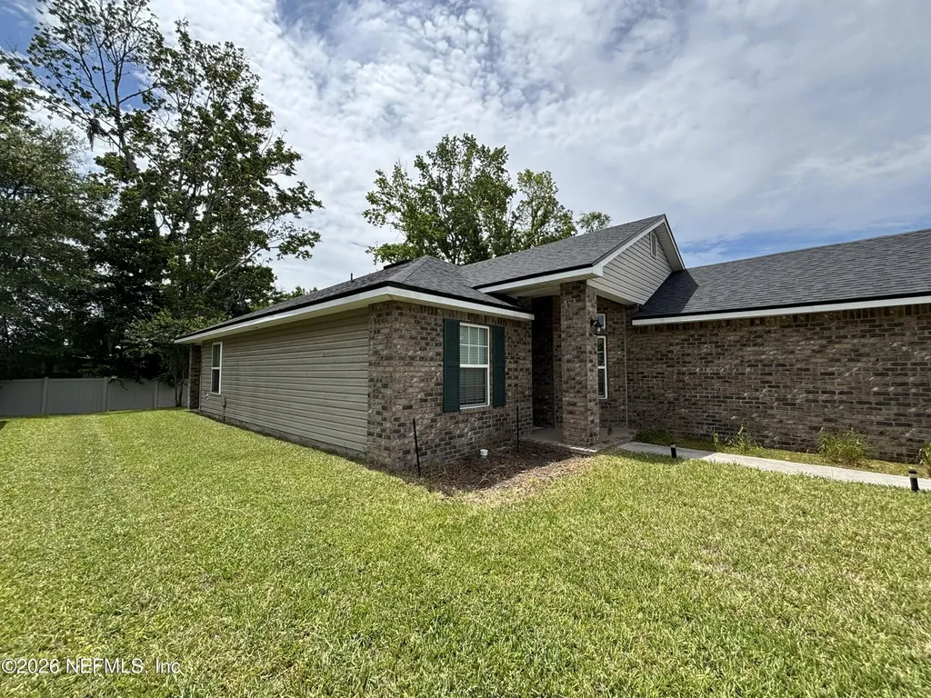8112 Helmsley Boulevard Jacksonville FL 32219