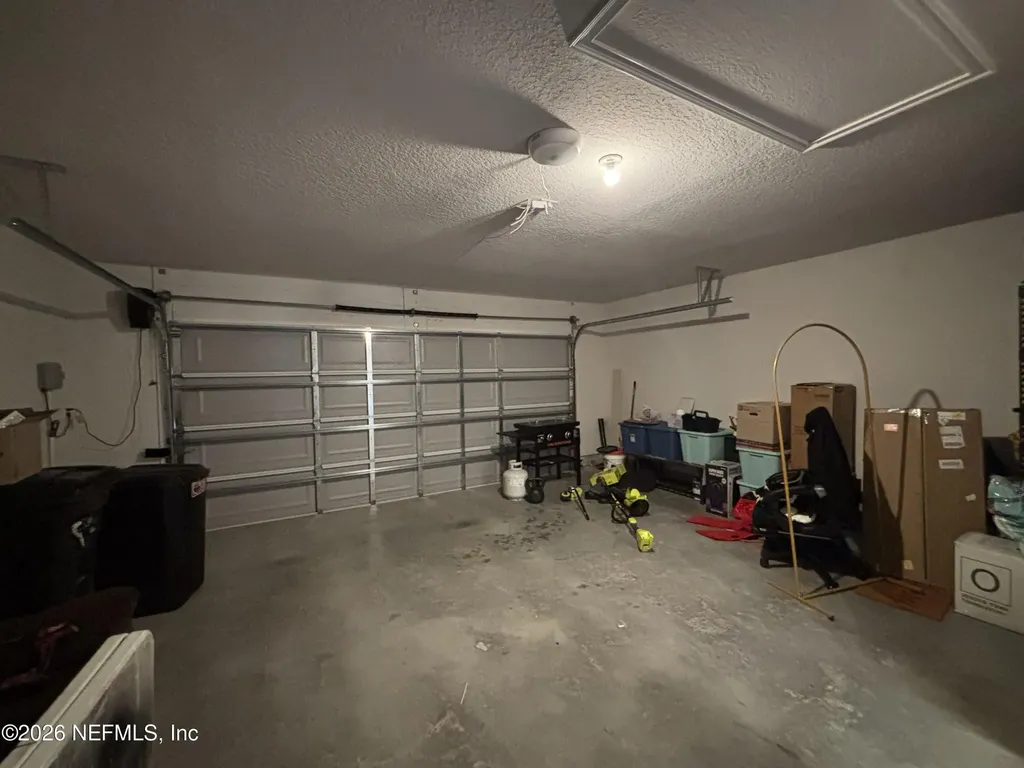 8112 Helmsley Boulevard Jacksonville FL 32219