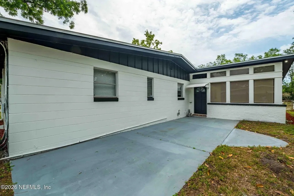 4558 Daughtry Boulevard E Jacksonville FL 32210
