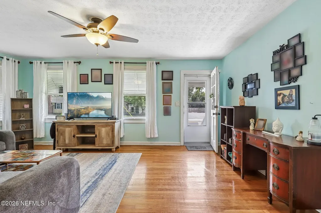 4833 Post Street Jacksonville FL 32205