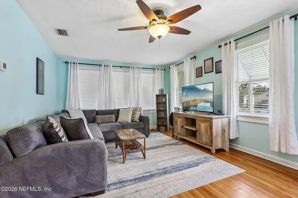 4833 Post Street Jacksonville FL 32205