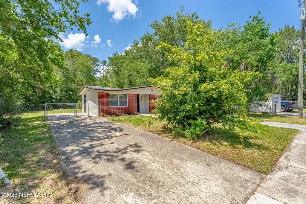 5327 Arrowsmith Road Jacksonville FL 32208