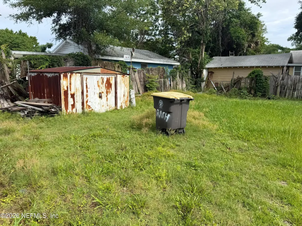 5303 Sunderland Jacksonville FL 32210