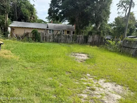 5303 Sunderland Jacksonville FL 32210