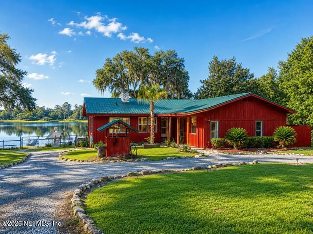 119 Silver Beach Boulevard Pomona Park FL 32181