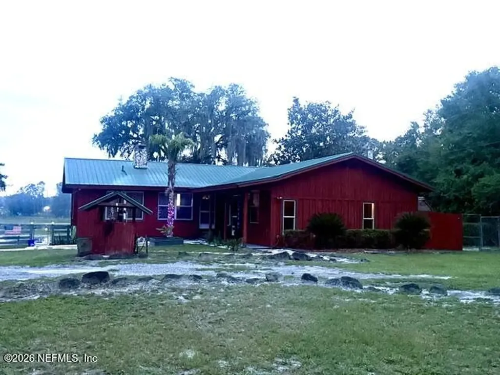 119 Silver Beach Boulevard Pomona Park FL 32181