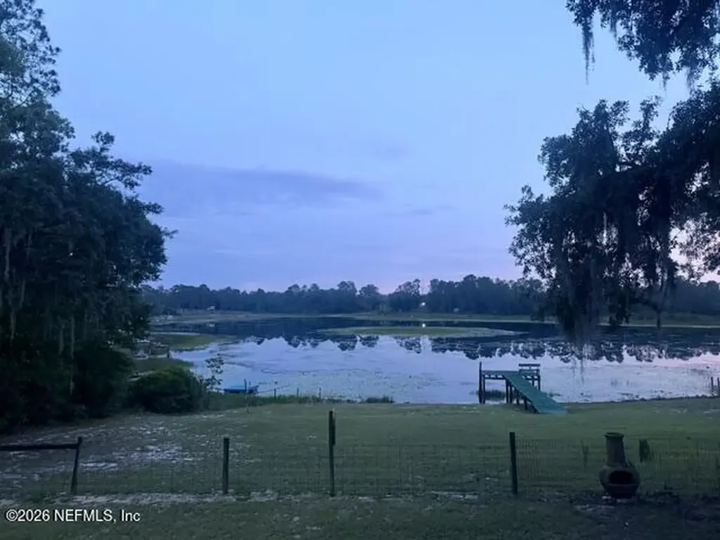 119 Silver Beach Boulevard Pomona Park FL 32181