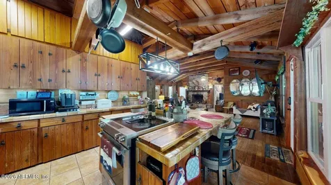 119 Silver Beach Boulevard Pomona Park FL 32181