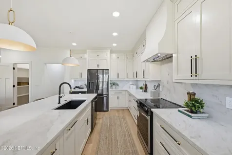 808 4th Street S Jacksonville Beach FL 32250