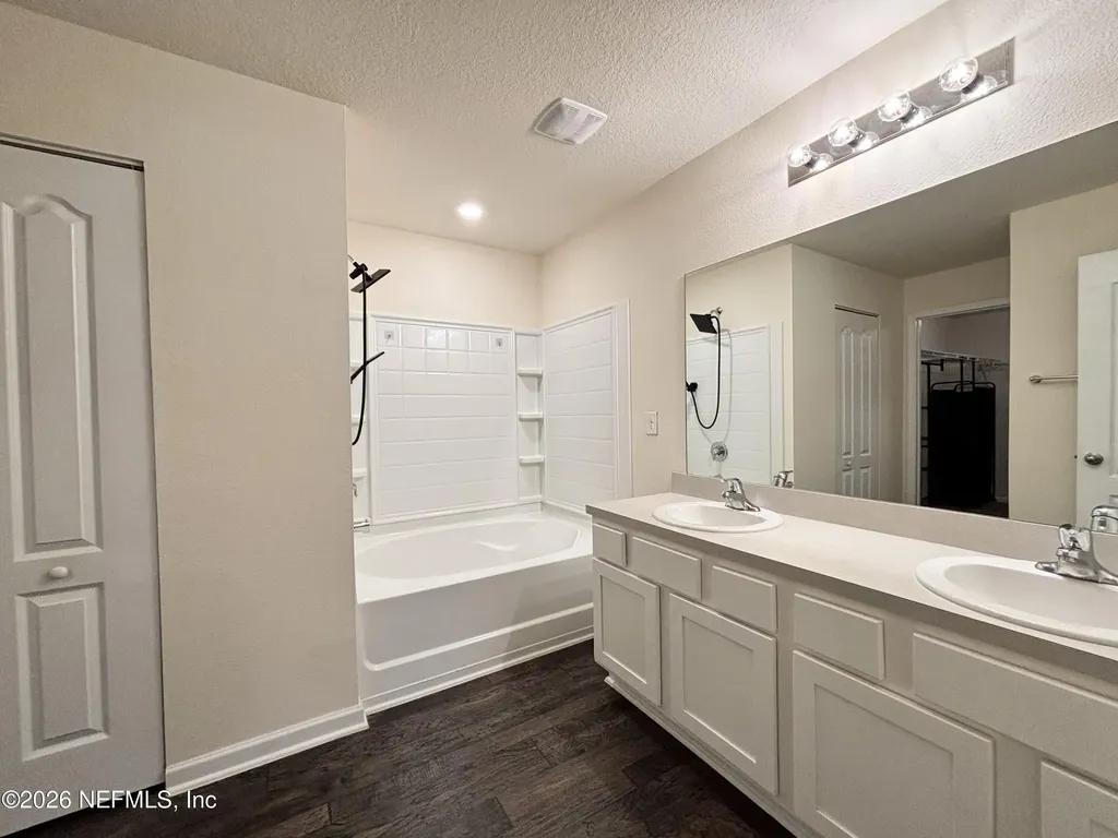 2270 Willow Springs Drive Green Cove Springs FL 32043