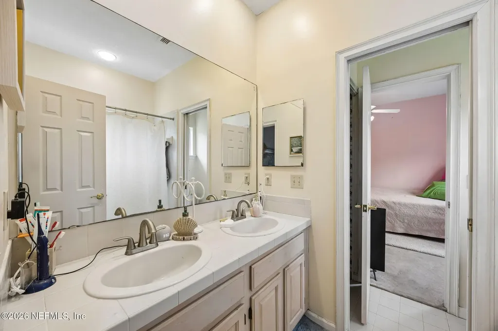 8342 Amherst Hills Lane Jacksonville FL 32256
