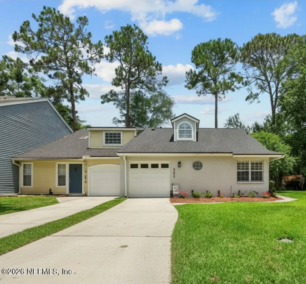 8203 Dunbarton Court Jacksonville FL 32244