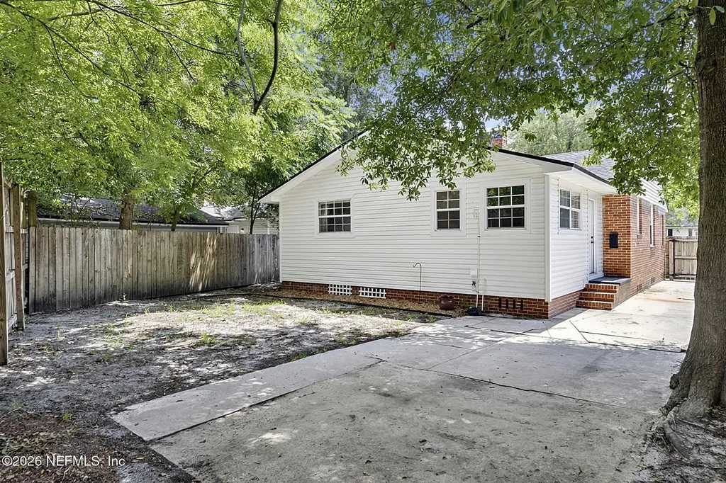 1037 S Fairwood Lane Jacksonville FL 32205