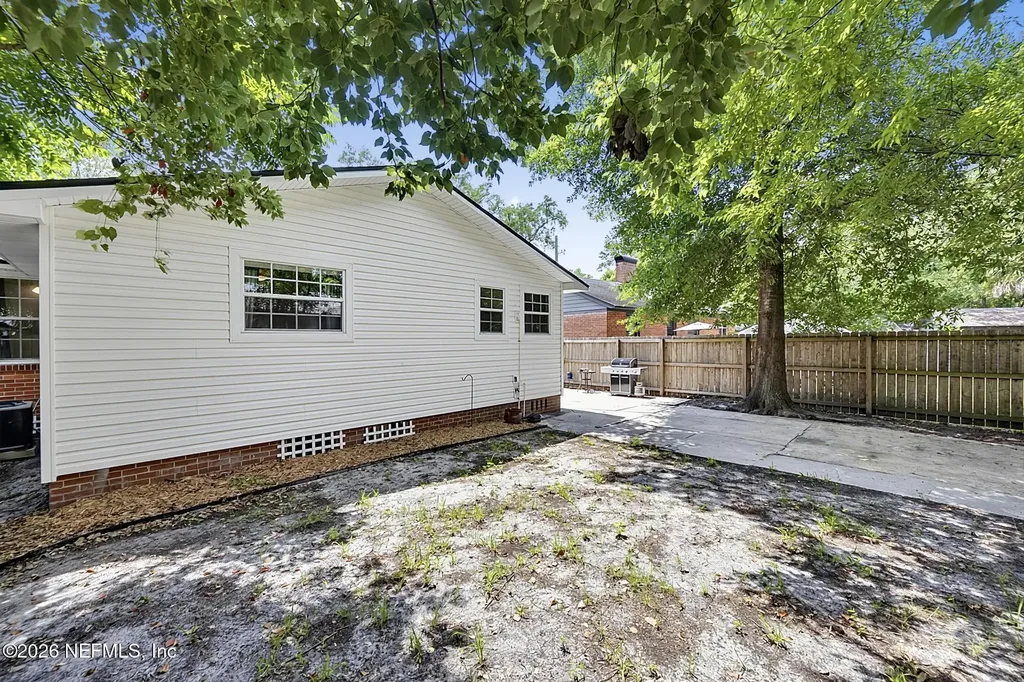 1037 S Fairwood Lane Jacksonville FL 32205