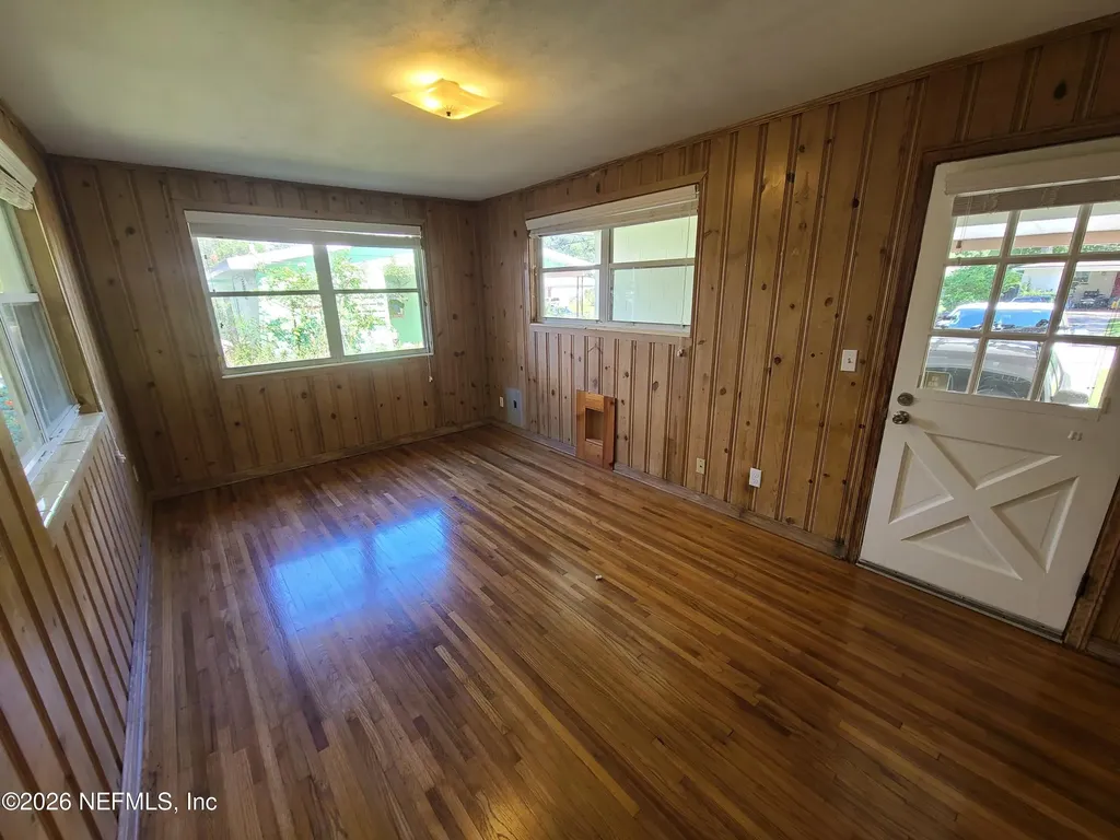 4512 Ish Brant Road W Jacksonville FL 32210