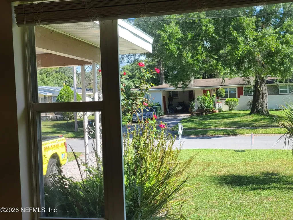 4512 Ish Brant Road W Jacksonville FL 32210