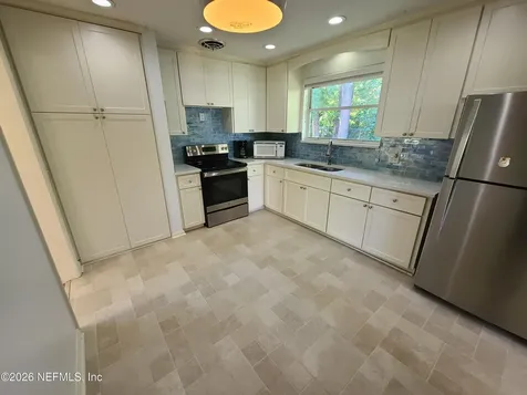 4512 Ish Brant Road W Jacksonville FL 32210