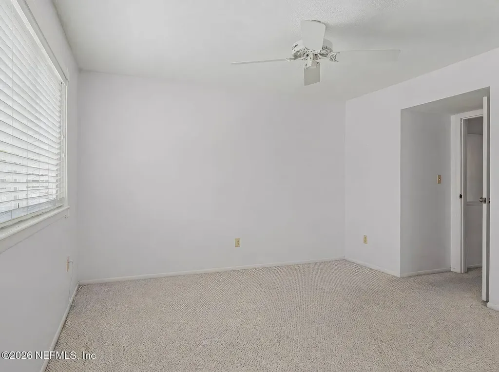 222 River Bend Place Welaka FL 32193