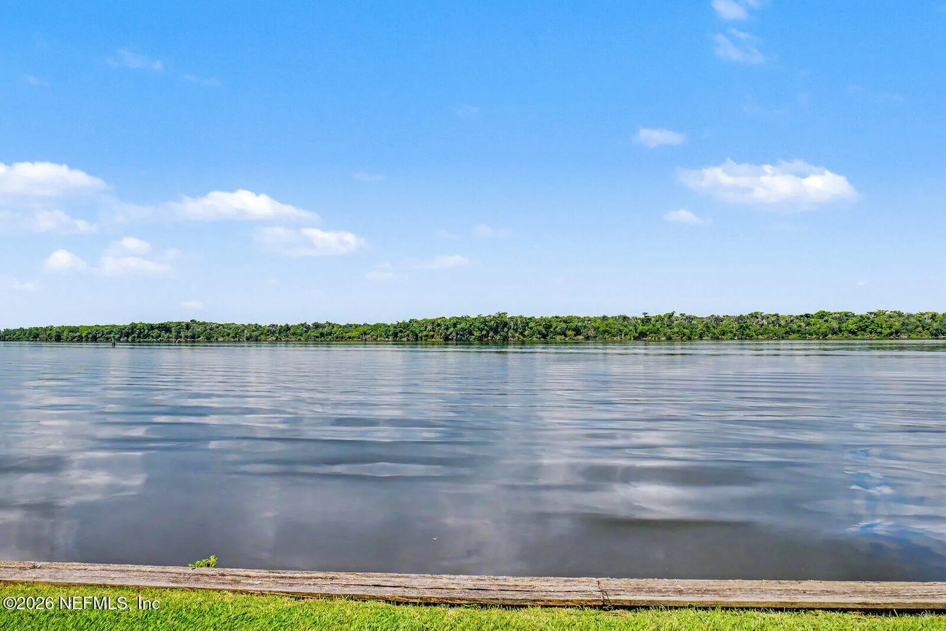222 River Bend Place Welaka FL 32193
