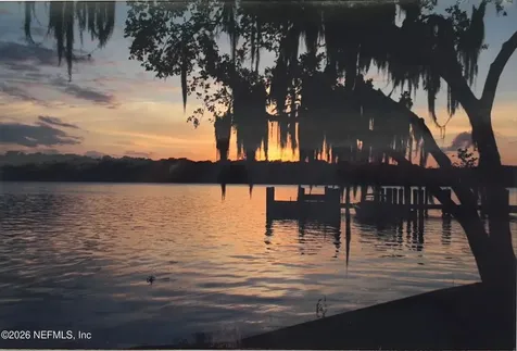 222 River Bend Place Welaka FL 32193