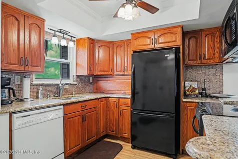 222 River Bend Place Welaka FL 32193