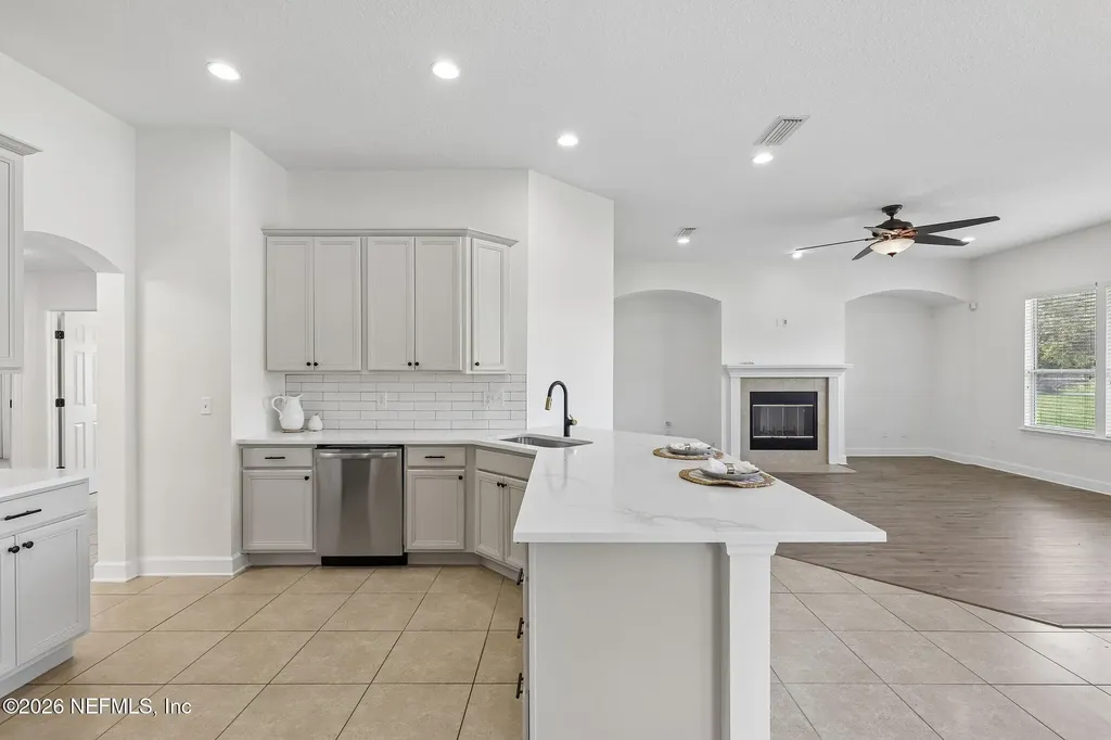 12564 Dewhurst Circle Jacksonville FL 32218