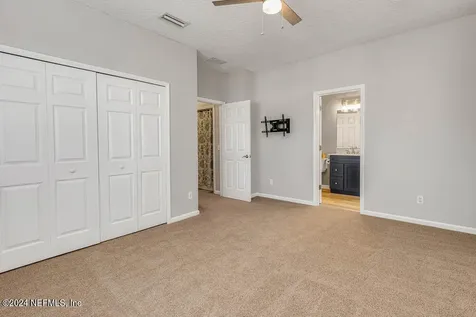 12423 Forest Lake Circle N Jacksonville FL 32225