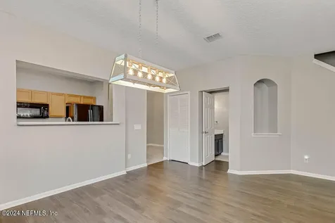 12423 Forest Lake Circle N Jacksonville FL 32225