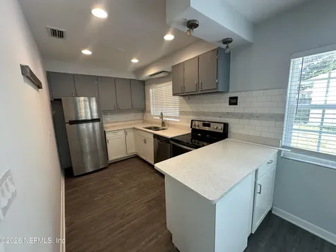 6226 Mercer Circle E Jacksonville FL 32217