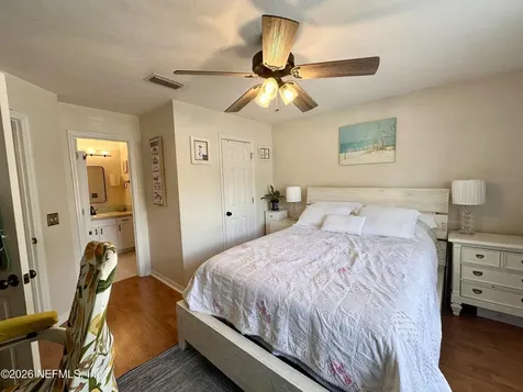 3550 NW 25th Terrace Gainesville FL 32605