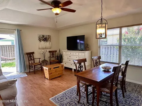 3550 NW 25th Terrace Gainesville FL 32605