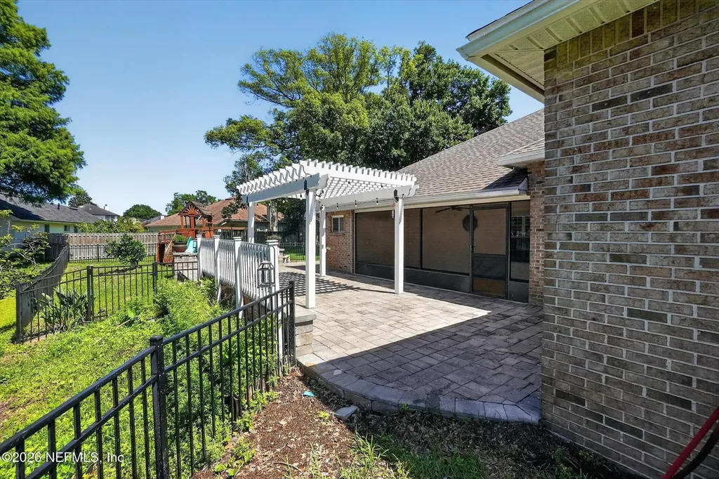5041 Cape Romain Court Jacksonville FL 32277