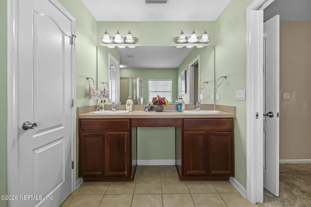 10905 Stanton Hills Drive E Jacksonville FL 32222