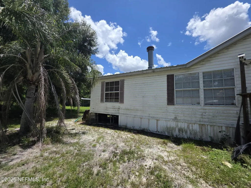 135 Cedar Road East Palatka FL 32131