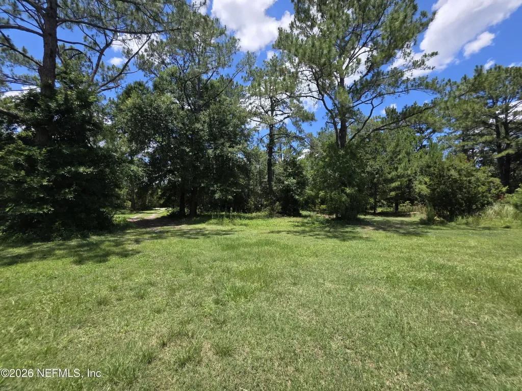 135 Cedar Road East Palatka FL 32131