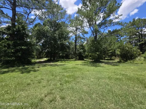 135 Cedar Road East Palatka FL 32131