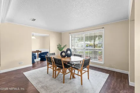 9751 Chesterfield Drive Jacksonville FL 32257